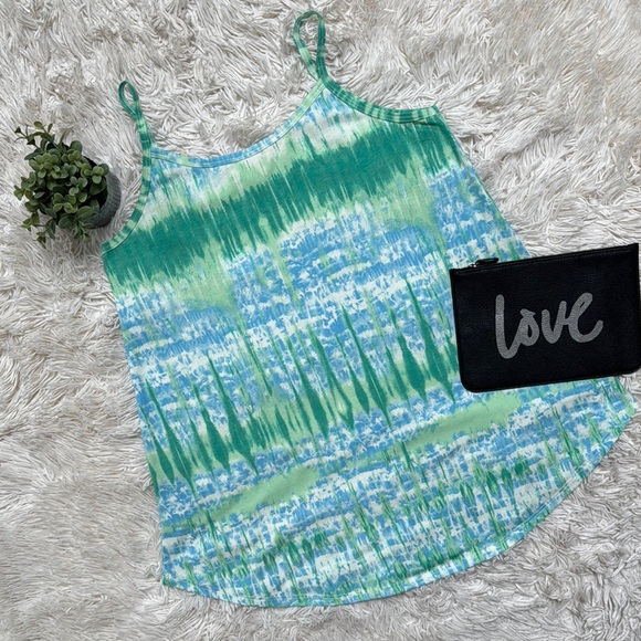 🎉HP🎉 Zenana Tie Dye Tank Top 💗 Green & Blue - Picture 4 of 14